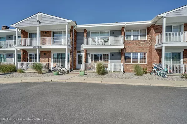 Lavallette, NJ 08735,2100 Grand Central Avenue #14
