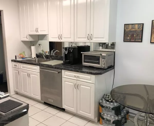 Manalapan, NJ 07726,3 Pine Cluster Circle #C