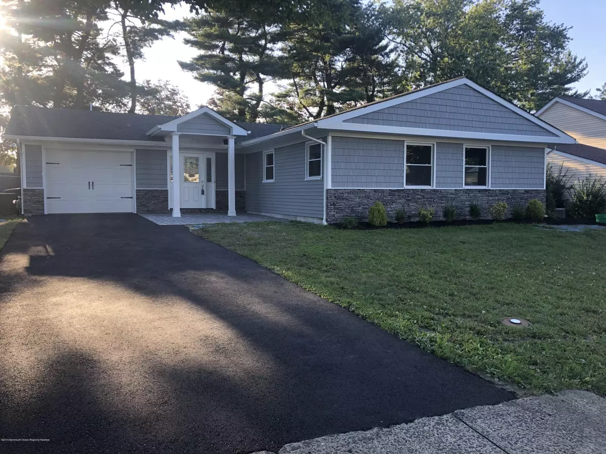 Matawan, NJ 07747,127 Idolstone Lane