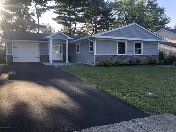 127 Idolstone Lane, Matawan, NJ 07747