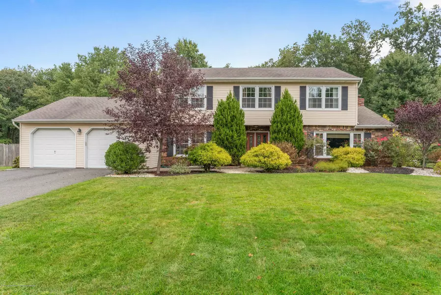 25 Cornell Avenue, Monroe, NJ 08831