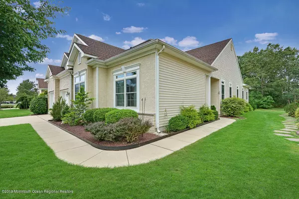 Waretown, NJ 08758,126 Spring Lake Boulevard