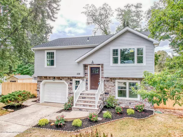 Belford, NJ 07718,658 Center Avenue