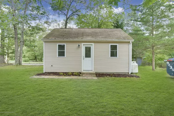 Jackson, NJ 08527,497 Freehold Road