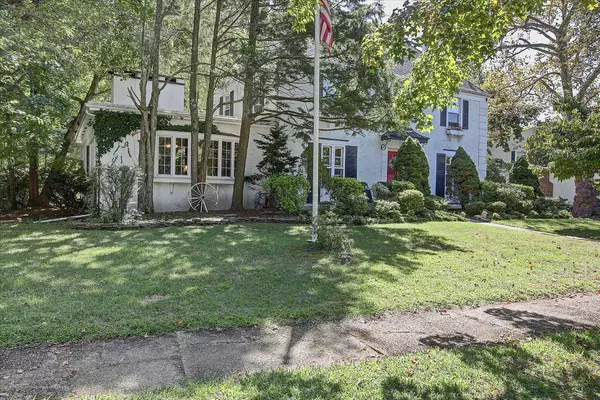 Little Silver, NJ 07739,75 Garden Road