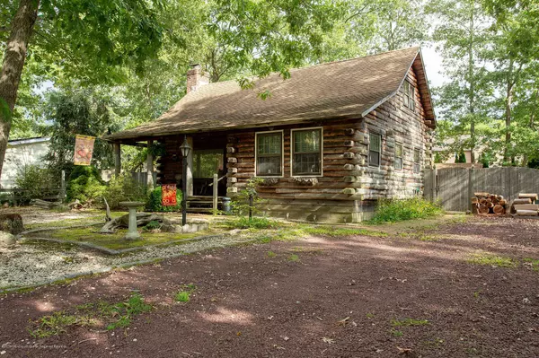 Manahawkin, NJ 08050,1054 Rudder Avenue