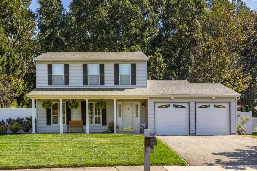 26 Cherry Bend Drive, Howell, NJ 07731