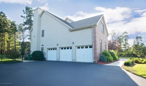 Jackson, NJ 08527,18 Conor Road