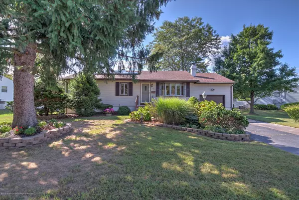 Howell, NJ 07731,81 Brookhill Drive