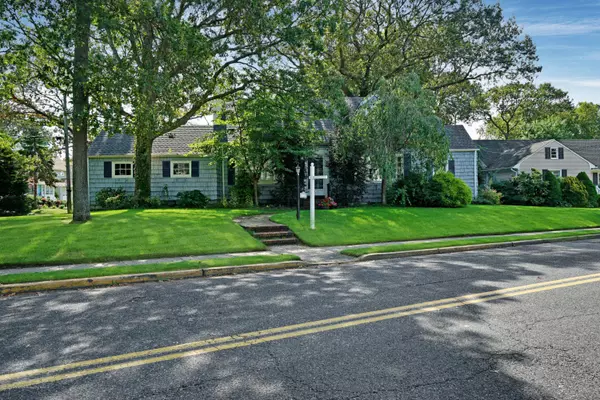 321 Pitney Avenue, Spring Lake, NJ 07762