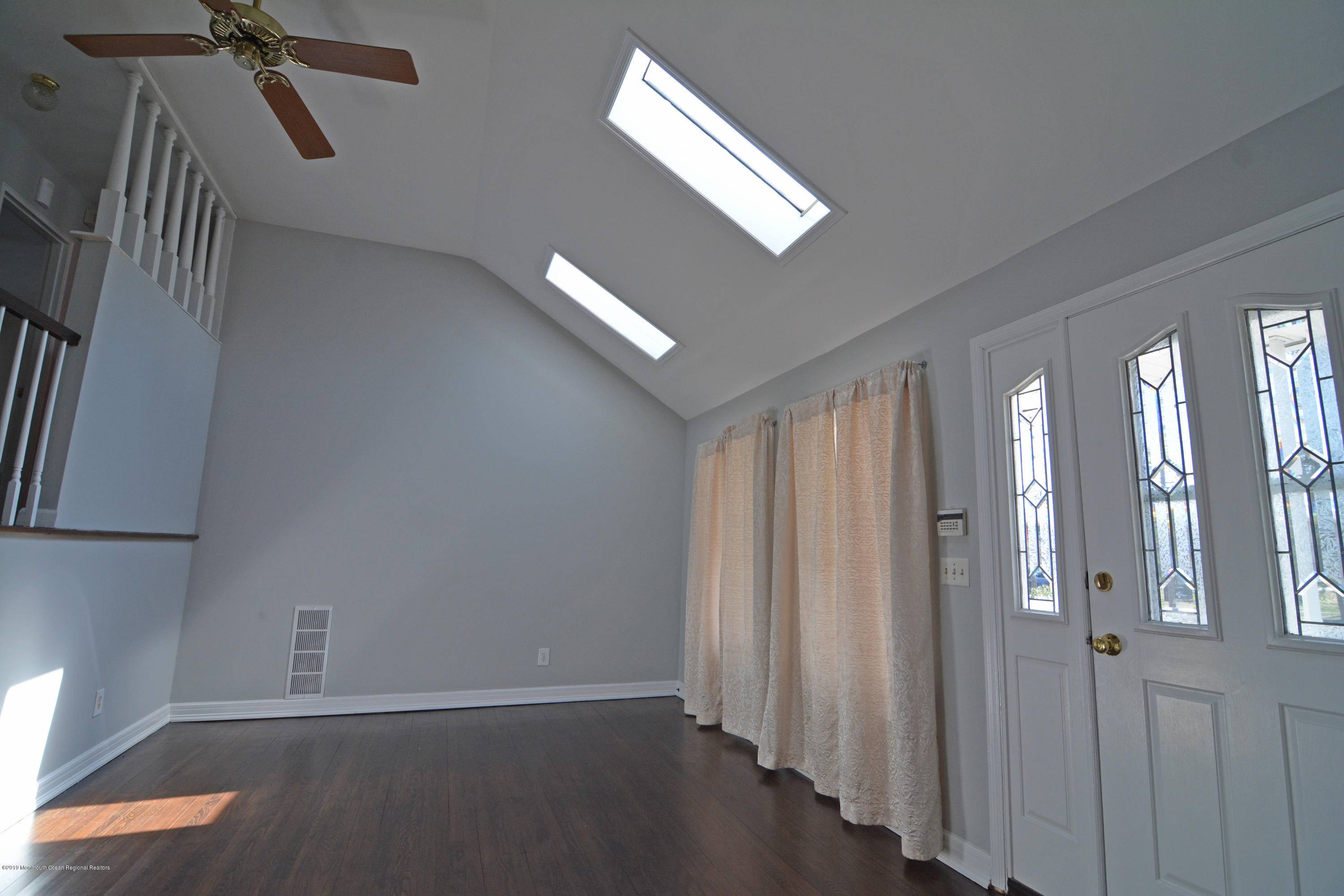 Middletown, NJ 07748,7 Karyn Terrace E