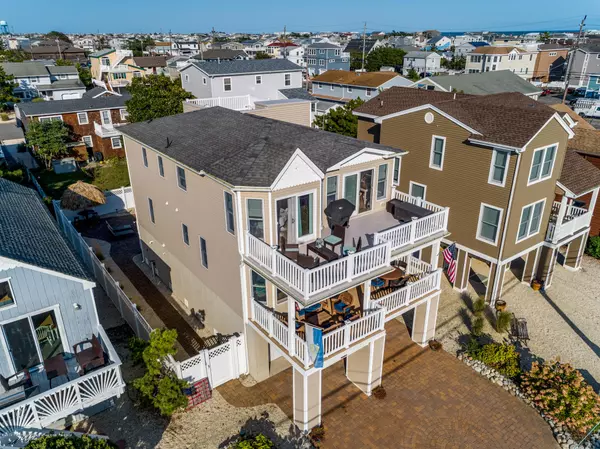 Ship Bottom, NJ 08008,209 W 6th Street