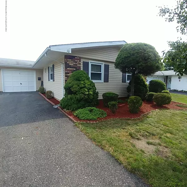 10 Vaughn Court, Brick, NJ 08724