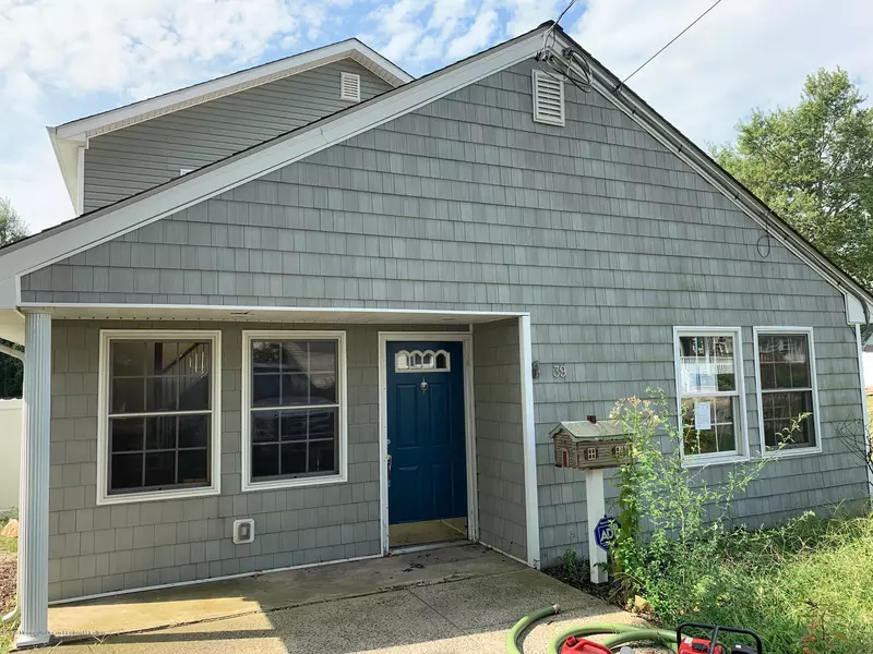 39 Leonard Avenue, Atlantic Highlands, NJ 07716