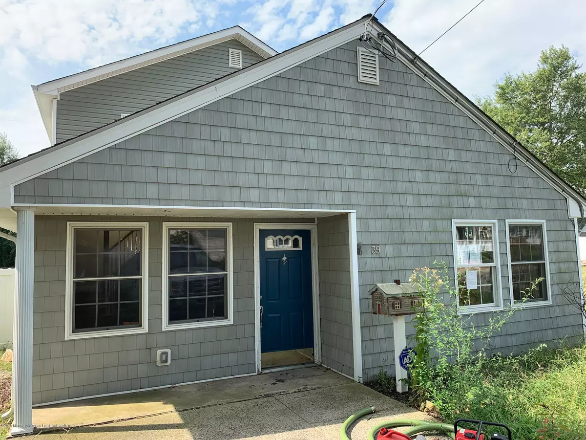 Atlantic Highlands, NJ 07716,39 Leonard Avenue