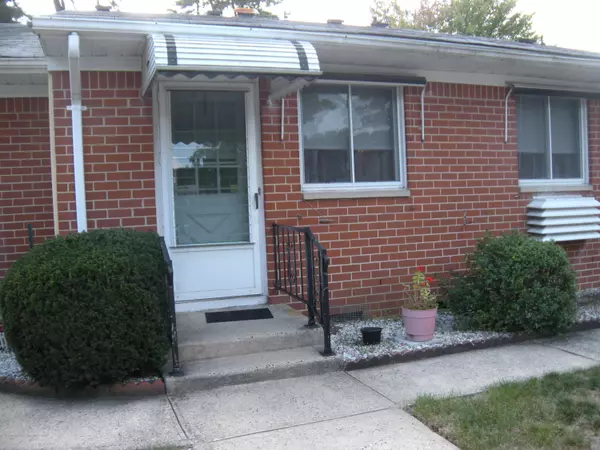 118 Hudson Parkway #C, Whiting, NJ 08759