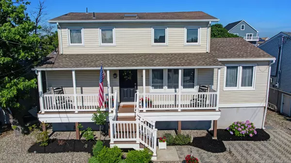 38 Anchorage Drive, Toms River, NJ 08753