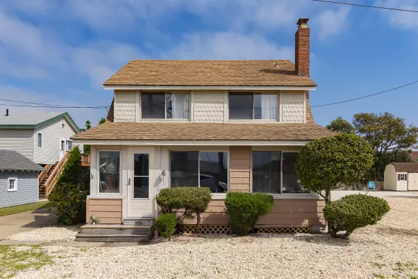 Surf City, NJ 08008,115 N 9th Street