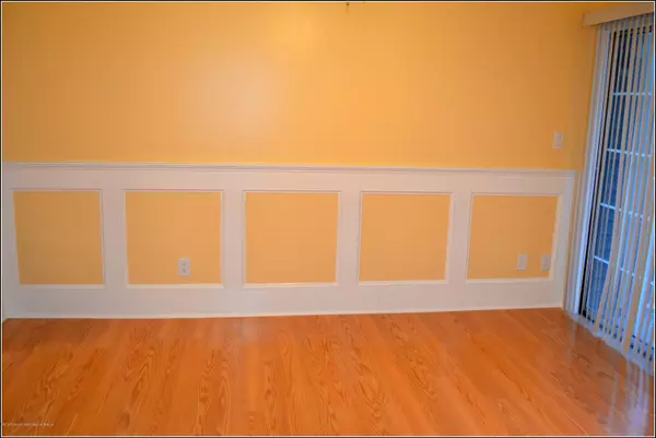 East Brunswick, NJ 08816,2 Ayres Court #2