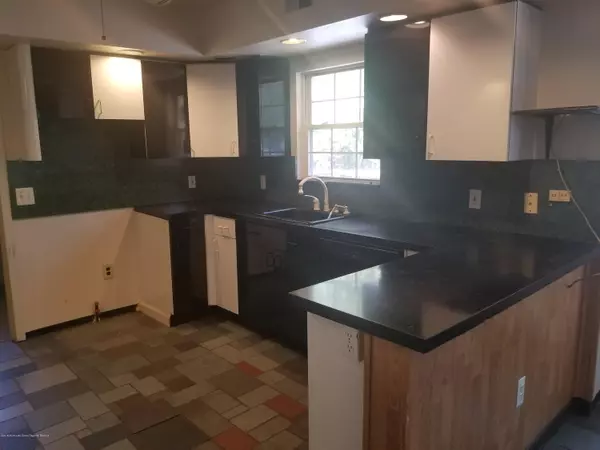 Jackson, NJ 08527,5 Frank Applegate Road