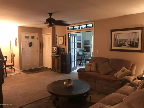 Red Bank, NJ 07701,64 Honeysuckle Lane #215