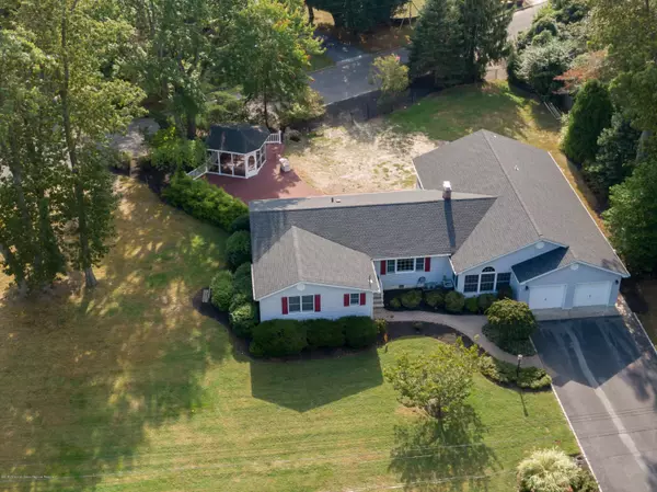 Little Silver, NJ 07739,131 Queens Drive S