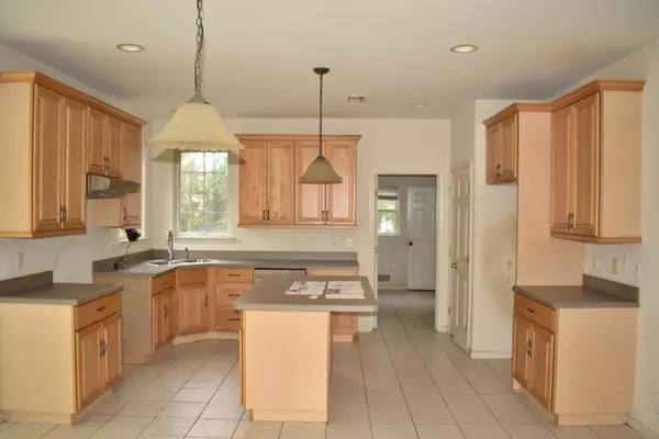 Jackson, NJ 08527,11 Monarch Court