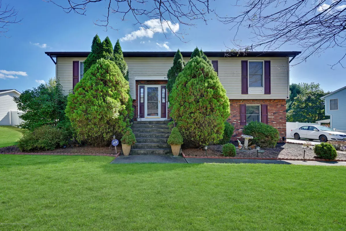 Jackson, NJ 08527,44 Hickory Hill Road