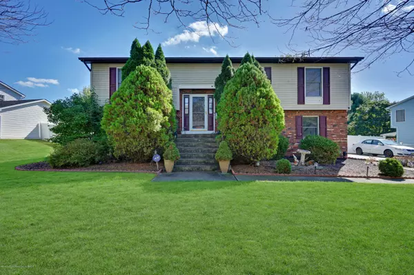 Jackson, NJ 08527,44 Hickory Hill Road