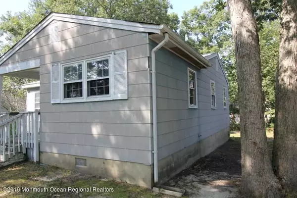 Manahawkin, NJ 08050,1014 White Cap Avenue