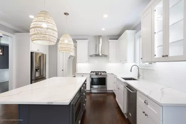 Wall, NJ 07719,3041 Governors Crossing