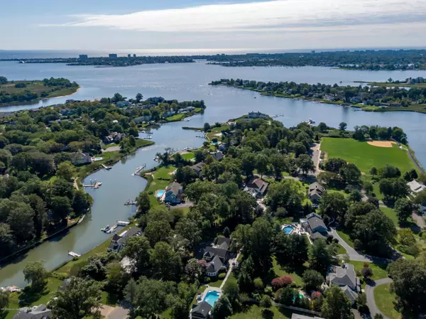 Rumson, NJ 07760,42 Wardell Avenue