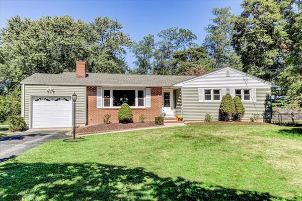 Eatontown, NJ 07724,64 Rose Court