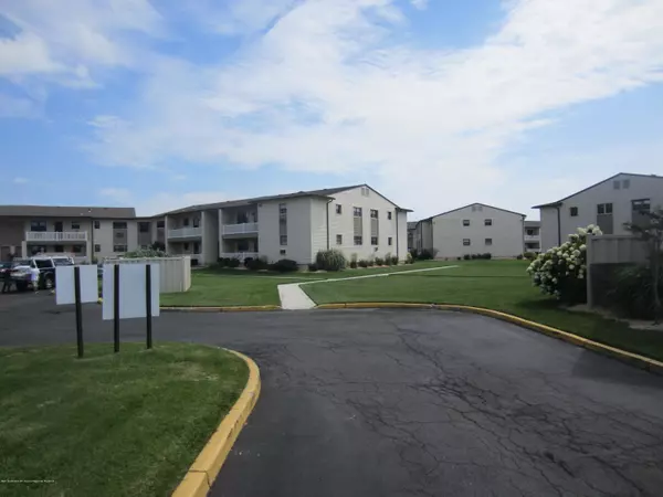 Monmouth Beach, NJ 07750,59 Wharfside Drive