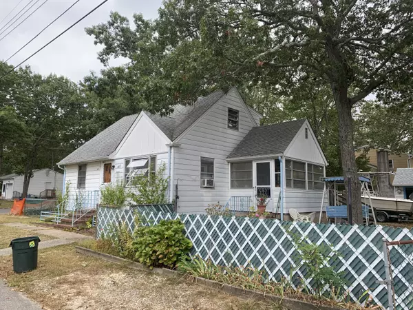 418 Center Street, Forked River, NJ 08731