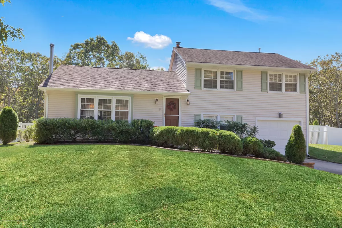 Jackson, NJ 08527,21 Ashford Road