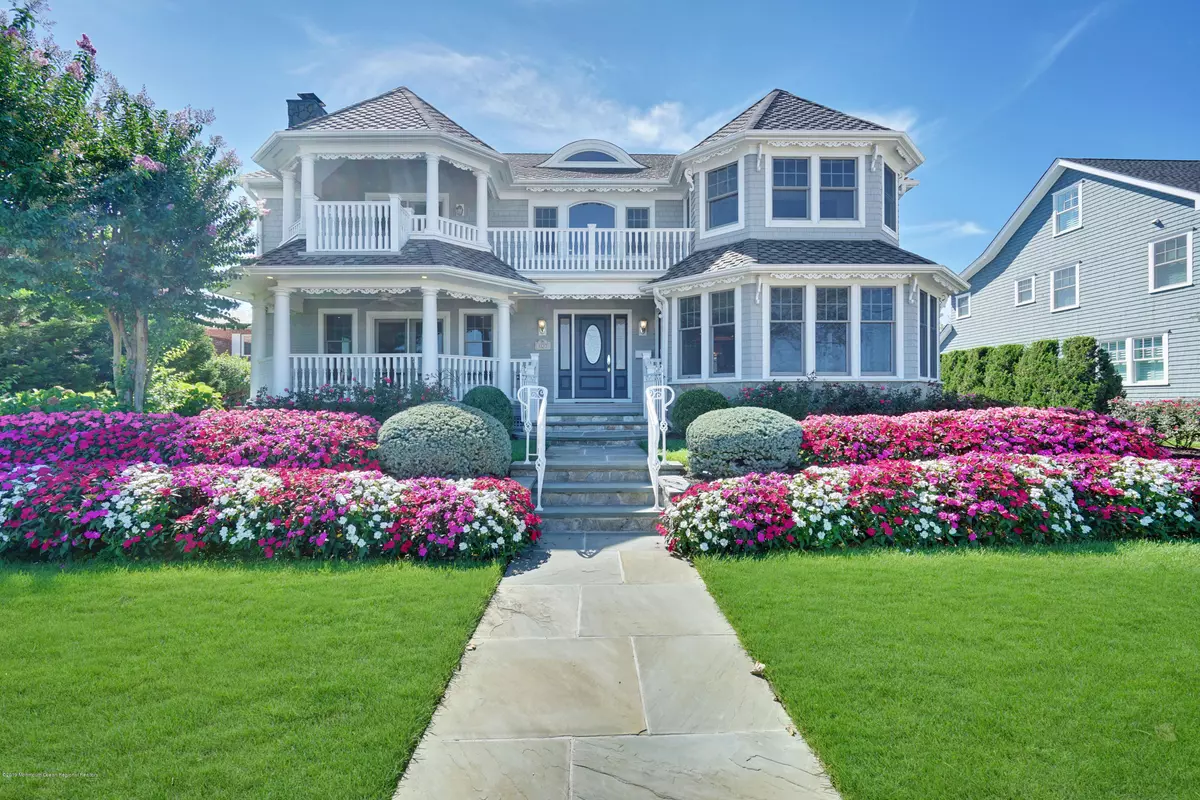 Spring Lake, NJ 07762,107 Monmouth Avenue