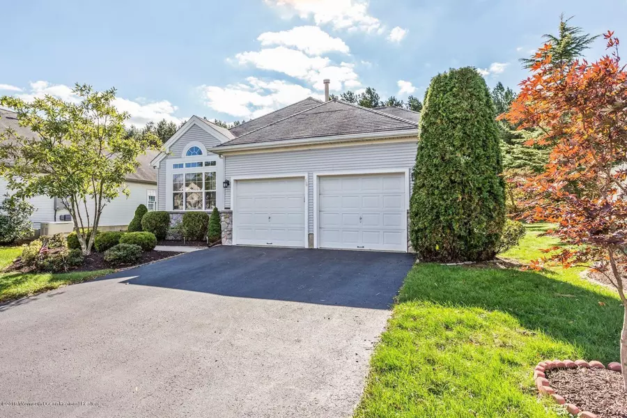 16 Belvedere Drive S, Manchester, NJ 08759