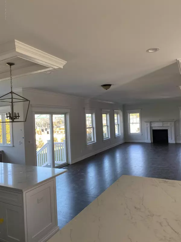 Manasquan, NJ 08736,43 Old Squan Road