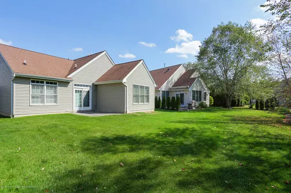 Holmdel, NJ 07733,48 Chesapeake Drive