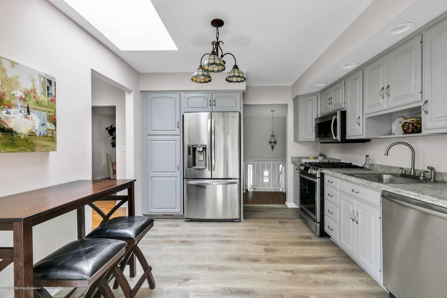 Leonardo, NJ 07737,5 Dora Court
