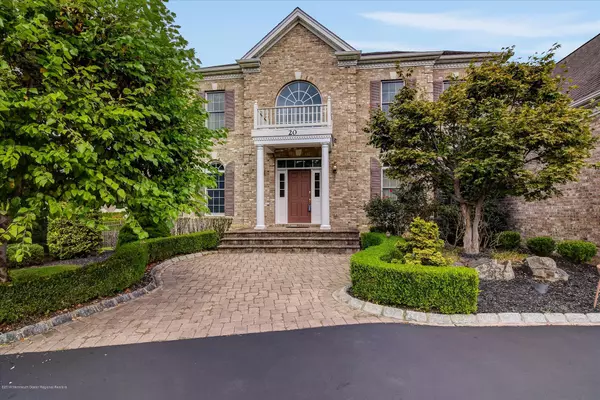 Manalapan, NJ 07726,20 Elkridge Way