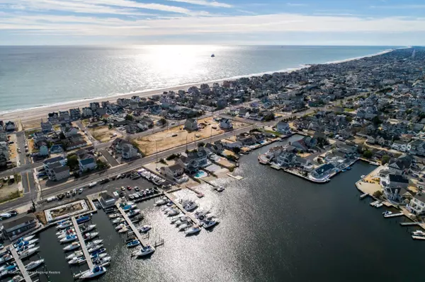 Mantoloking, NJ 08738,519 Route 35 N