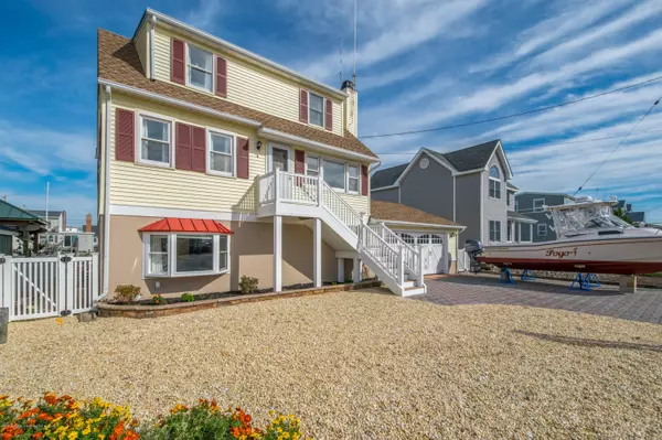 Beach Haven West, NJ 08050,6 Myrtle Drive