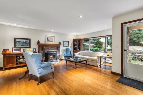 Atlantic Highlands, NJ 07716,43 Grand Avenue