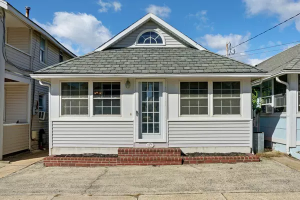 117 1st Avenue #& 117 1/2, Manasquan, NJ 08736