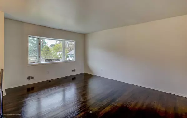 Belford, NJ 07718,475 Macintosh Lane