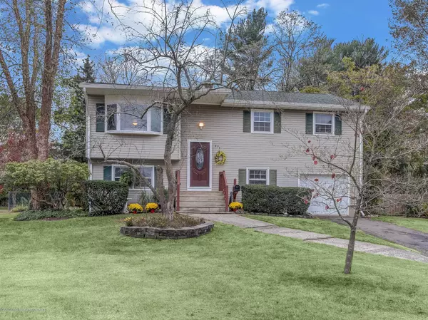 475 Macintosh Lane, Belford, NJ 07718