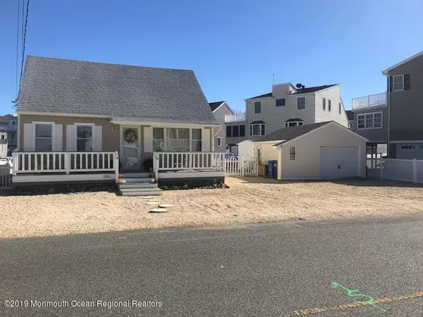 239 Morris Boulevard, Beach Haven West, NJ 08050