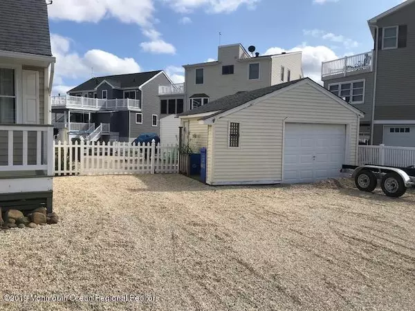 Beach Haven West, NJ 08050,239 Morris Boulevard